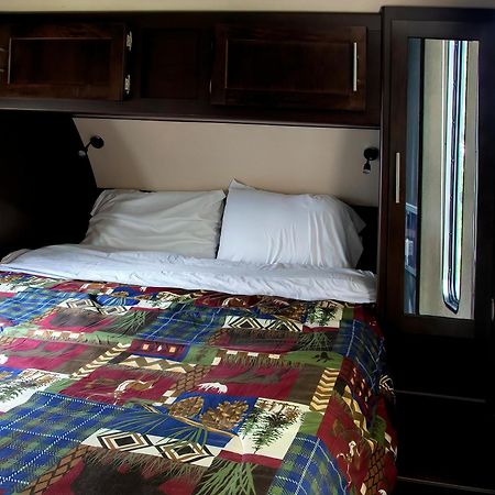 Big River Escape Riverside Cabins Buffalo City Екстериор снимка