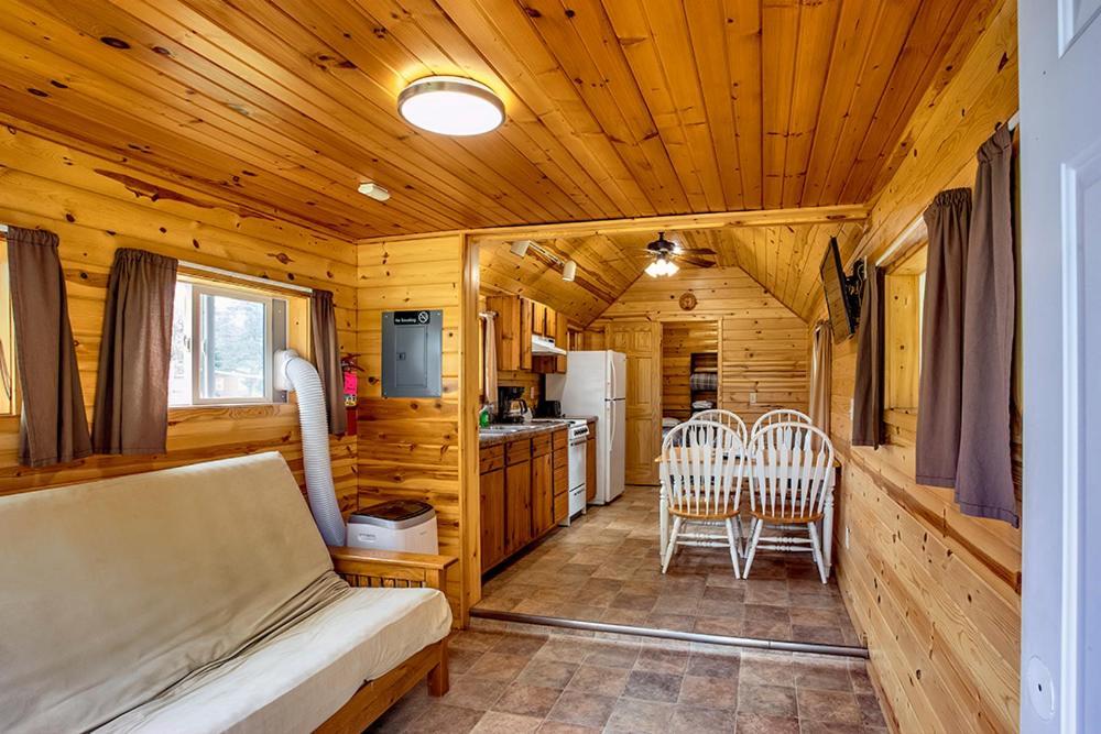 Big River Escape Riverside Cabins Buffalo City Екстериор снимка